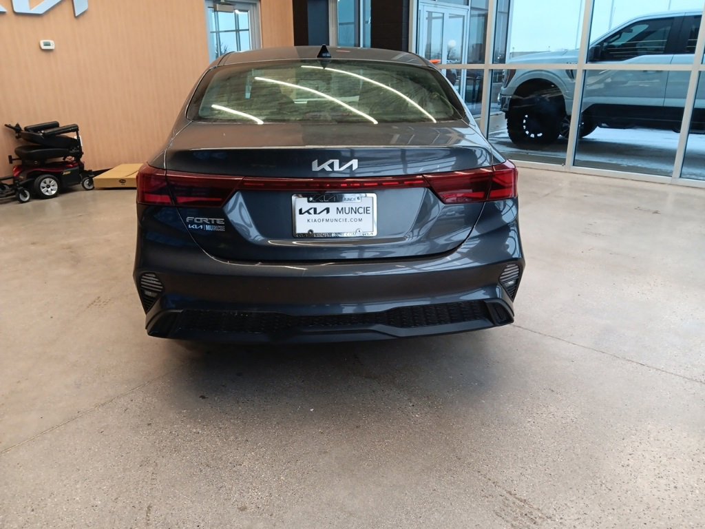 Used 2023 Kia Forte LXS image 12