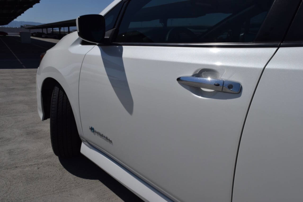 Used 2019 Nissan Leaf SV w/ SV Technology Package image 7