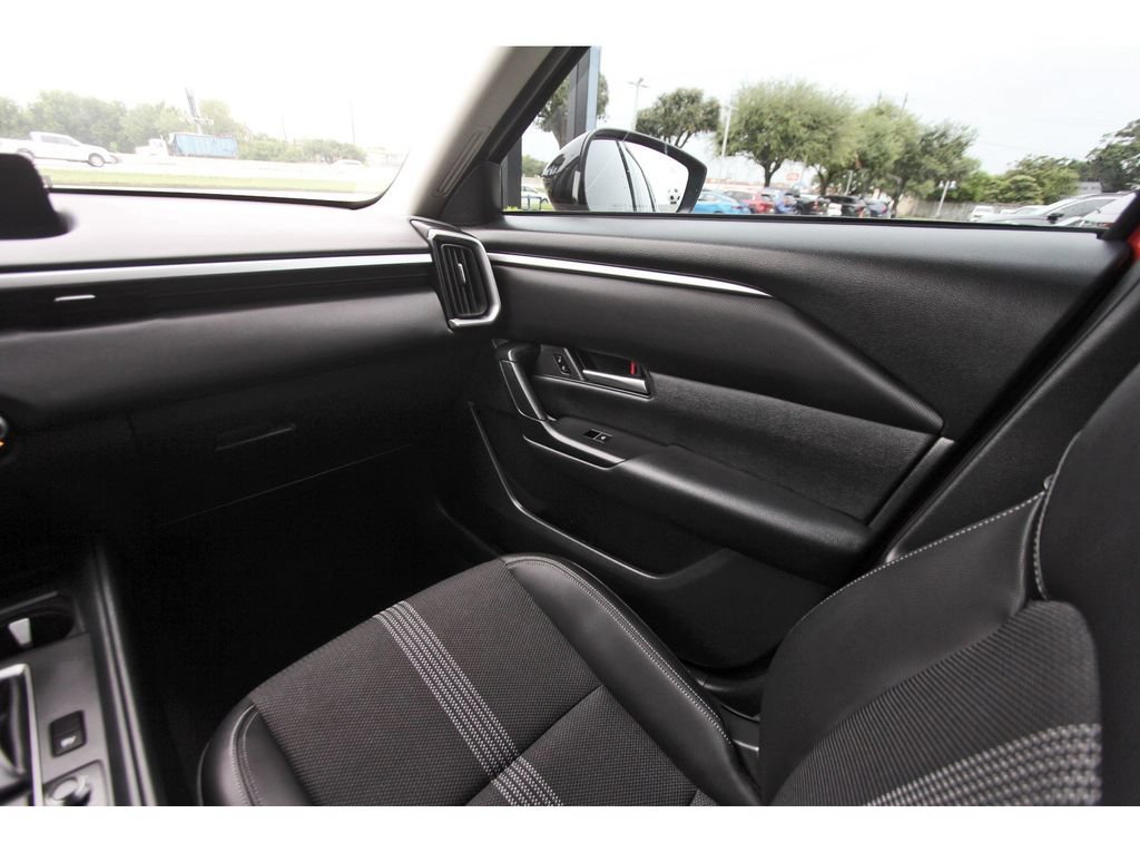 Certified 2025 MAZDA CX-50 2.5 Hybrid w/ Weather Package AWD/4WD image 8