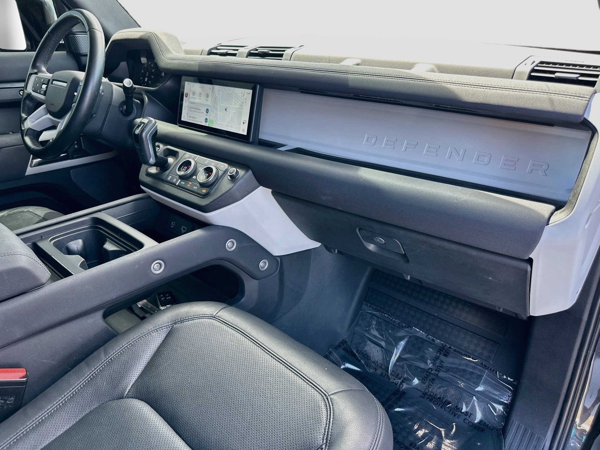 Used 2023 Land Rover Defender 110 S AWD/4WD image 28