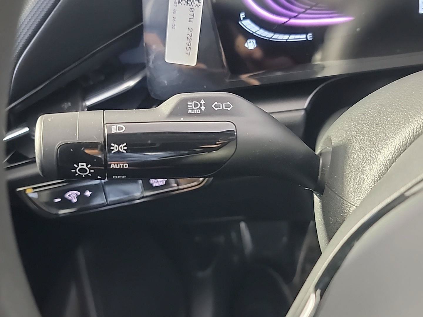 Used 2025 Kia Niro LX FWD image 27