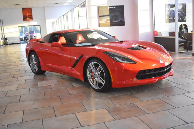 Used 2017 Chevrolet Corvette Stingray Coupe w/ 2LT Preferred Equipment Group RWD image 3