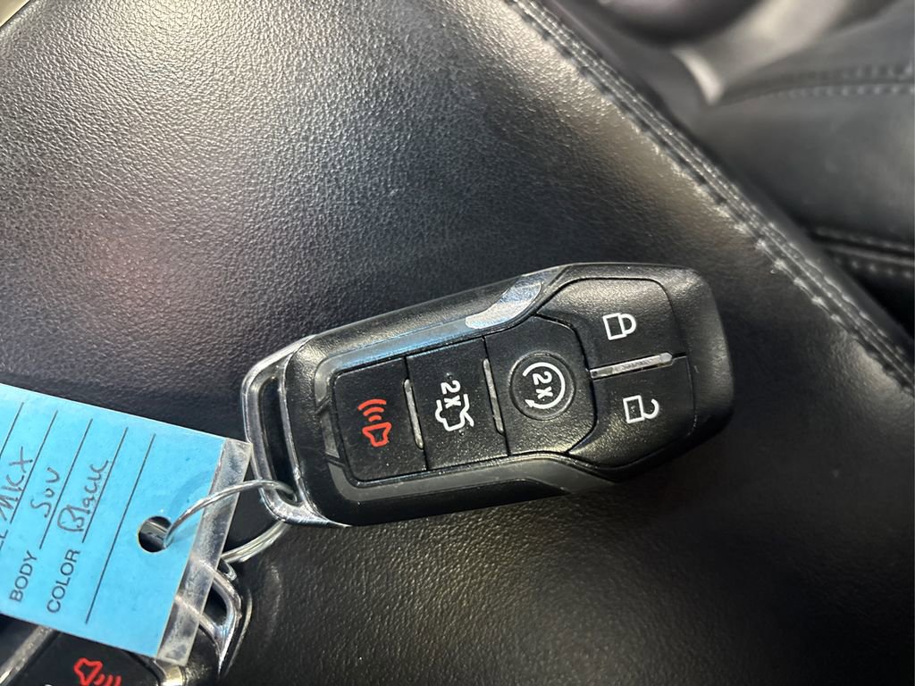 Used 2017 Lincoln MKX Reserve image 39