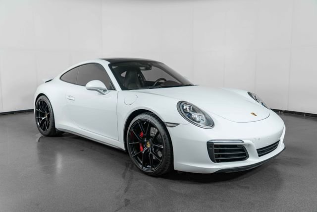 Used 2018 Porsche 911 Carrera 4S AWD/4WD image 2
