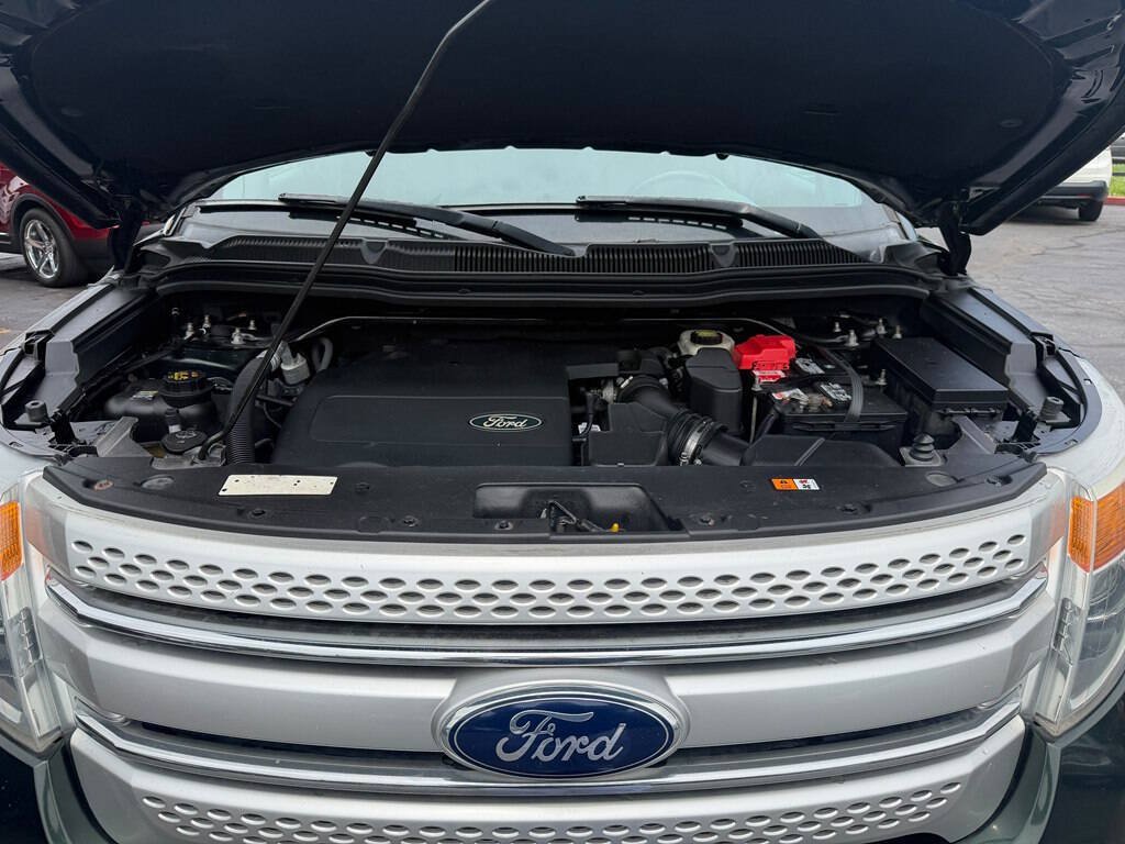 Used 2013 Ford Explorer XLT AWD/4WD image 23