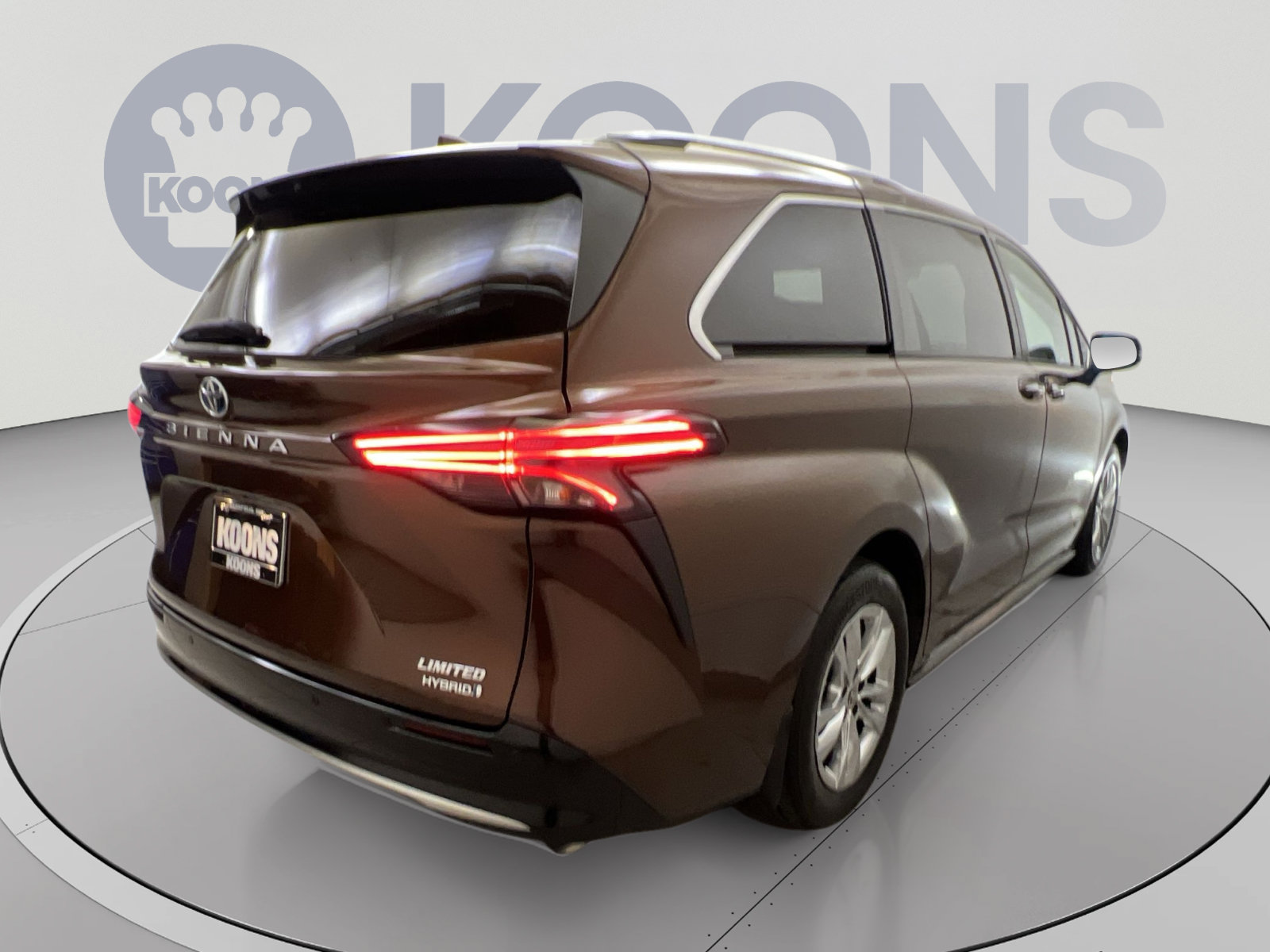 Used 2021 Toyota Sienna Limited FWD image 8