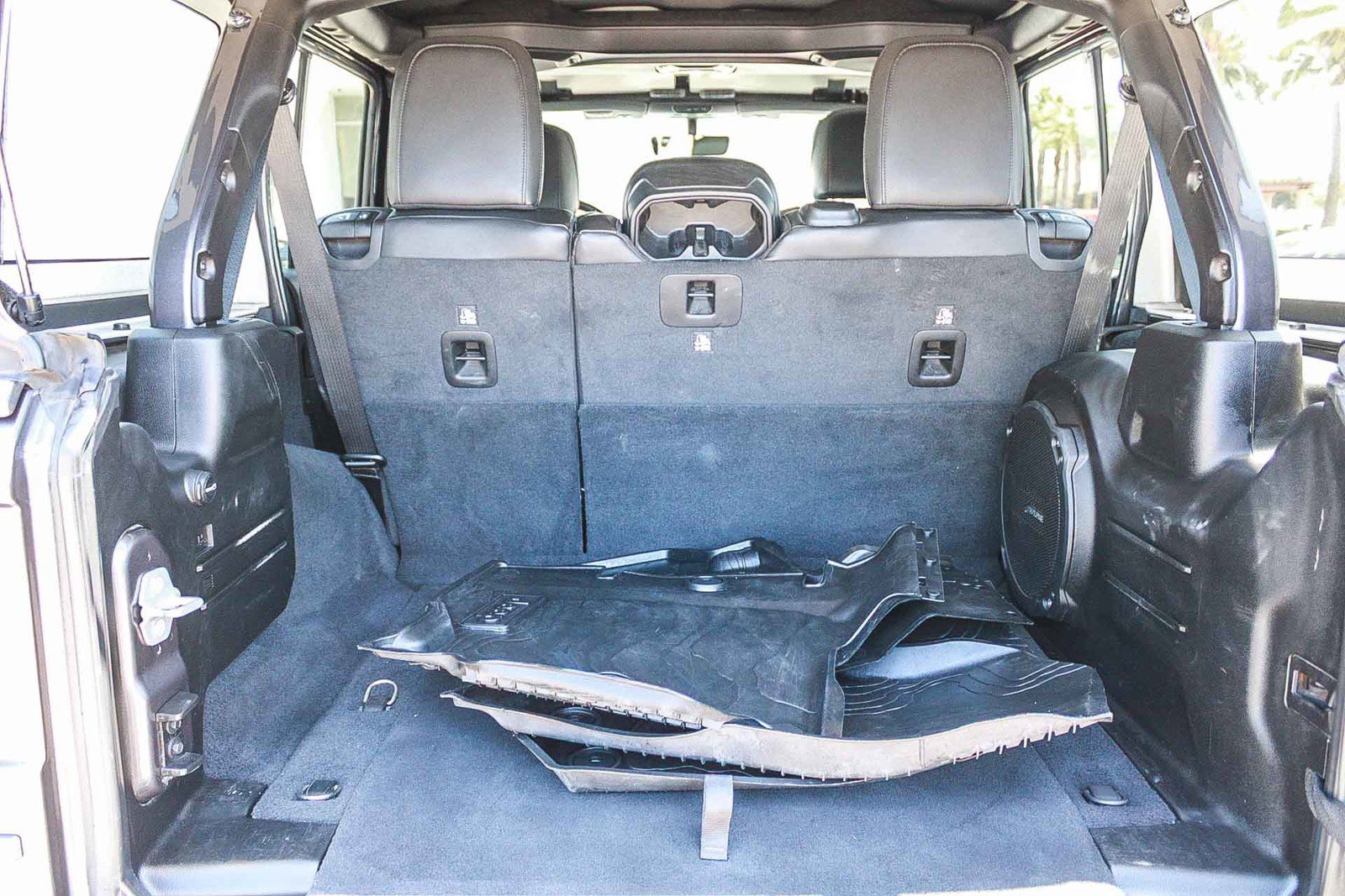 Used 2021 Jeep Wrangler Unlimited Rubicon AWD/4WD image 26