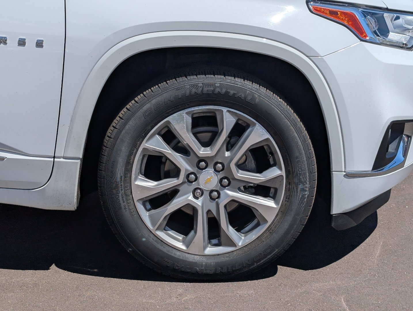 Used 2019 Chevrolet Traverse Premier AWD/4WD image 8