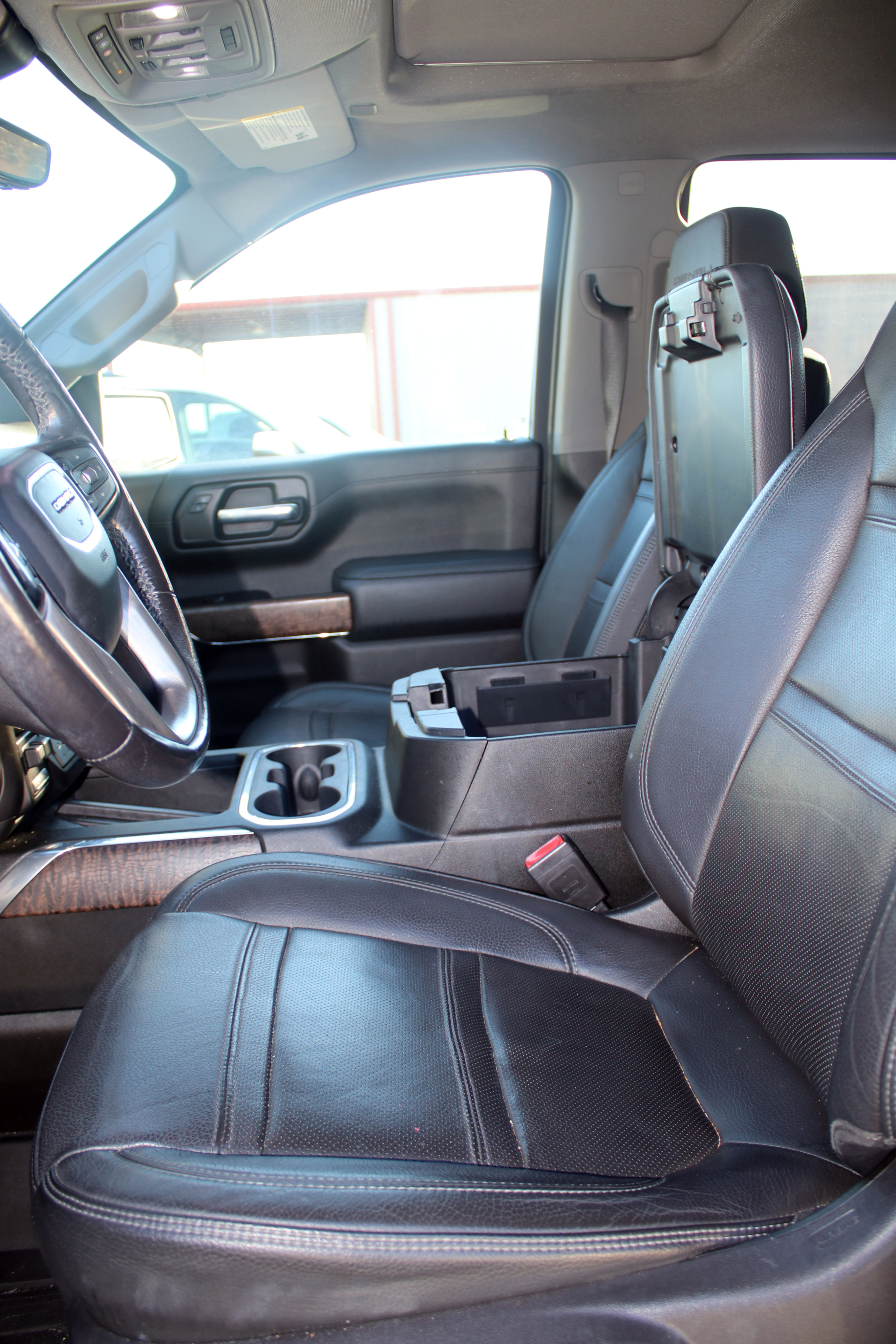 Used 2022 GMC Sierra 1500 Denali w/ Denali Reserve Package image 18