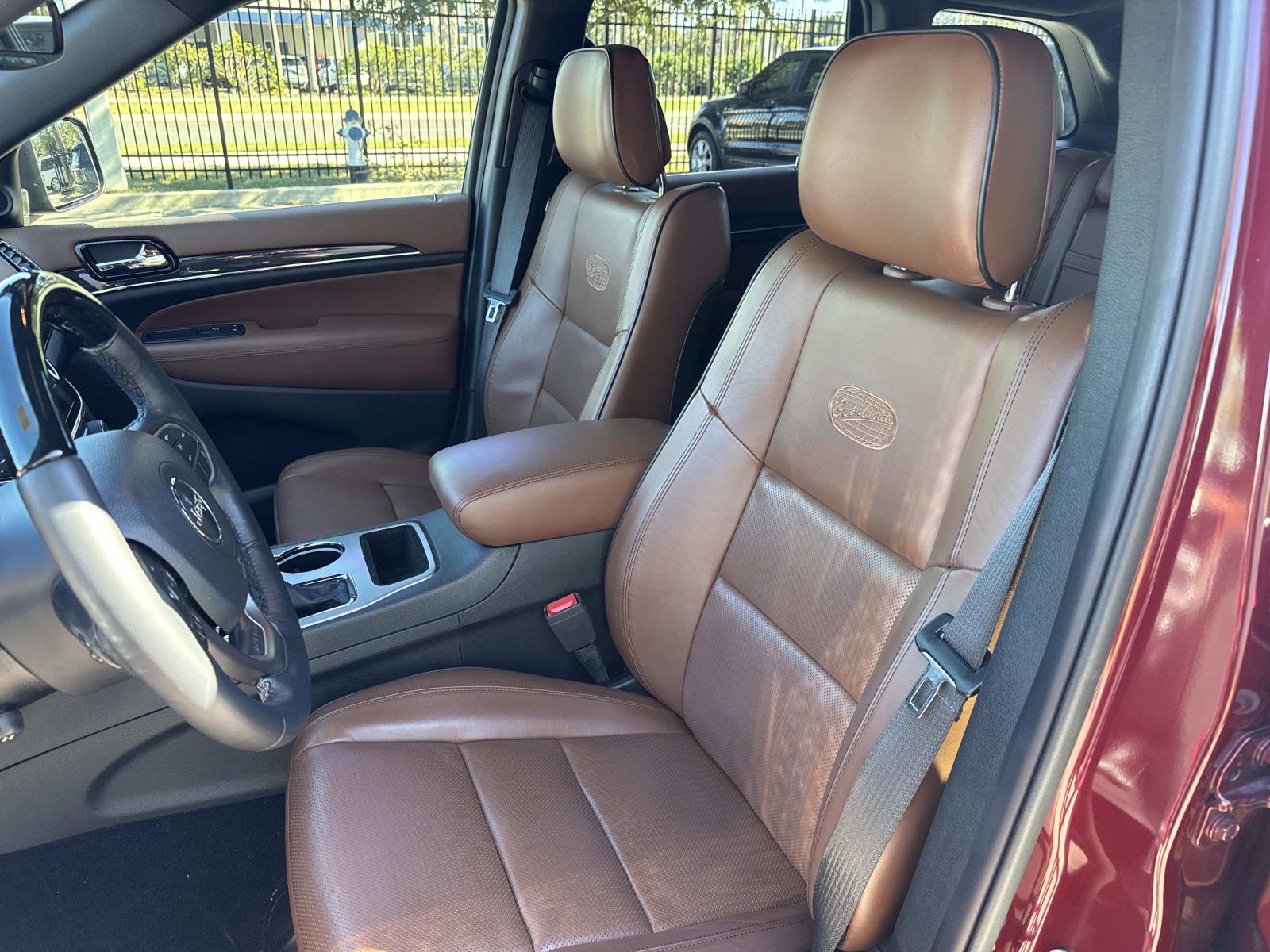 Used 2021 Jeep Grand Cherokee Overland w/ Trailer Tow Group IV image 22