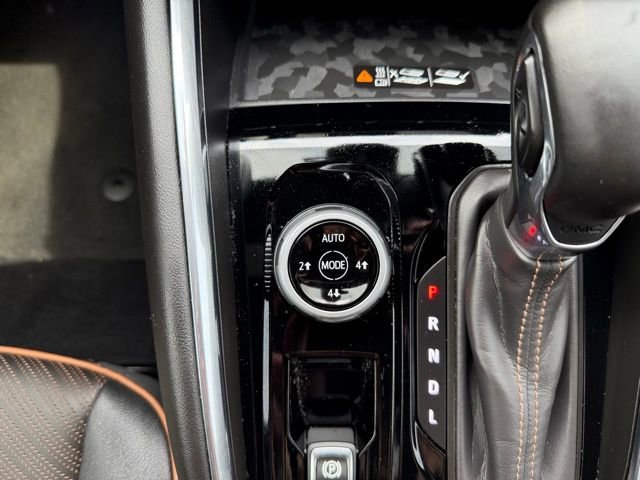 Used 2024 GMC Canyon AT4 w/ AT4 Premium Package AWD/4WD image 24