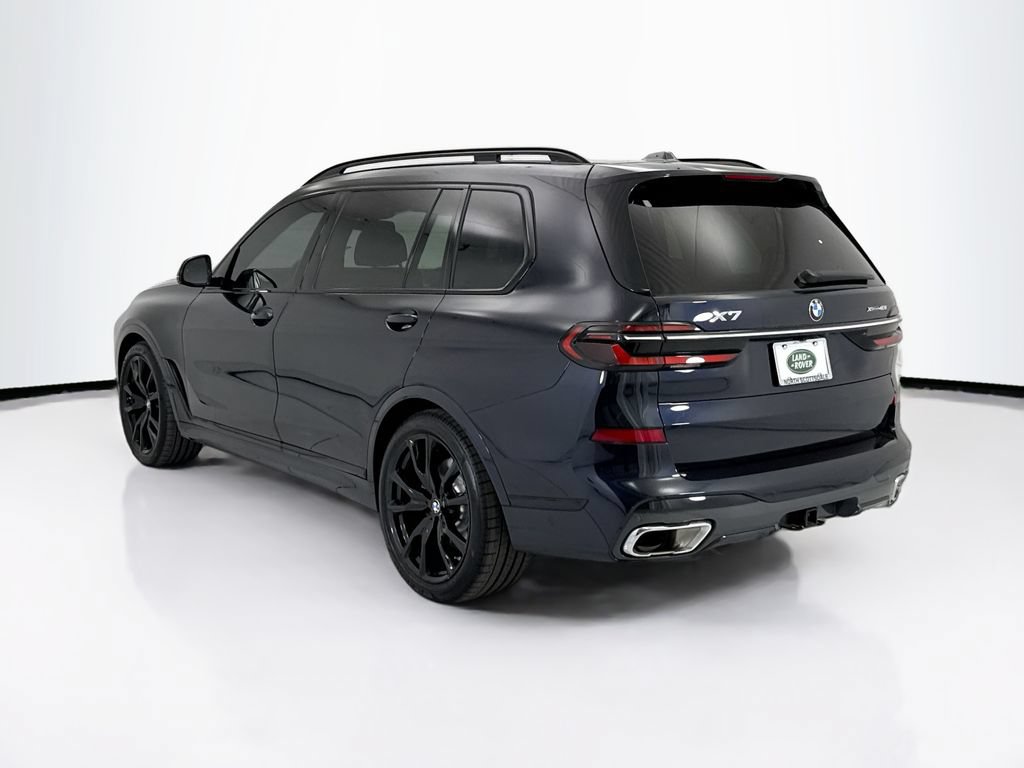 Used 2024 BMW X7 xDrive40i w/ M Sport Package AWD/4WD image 7