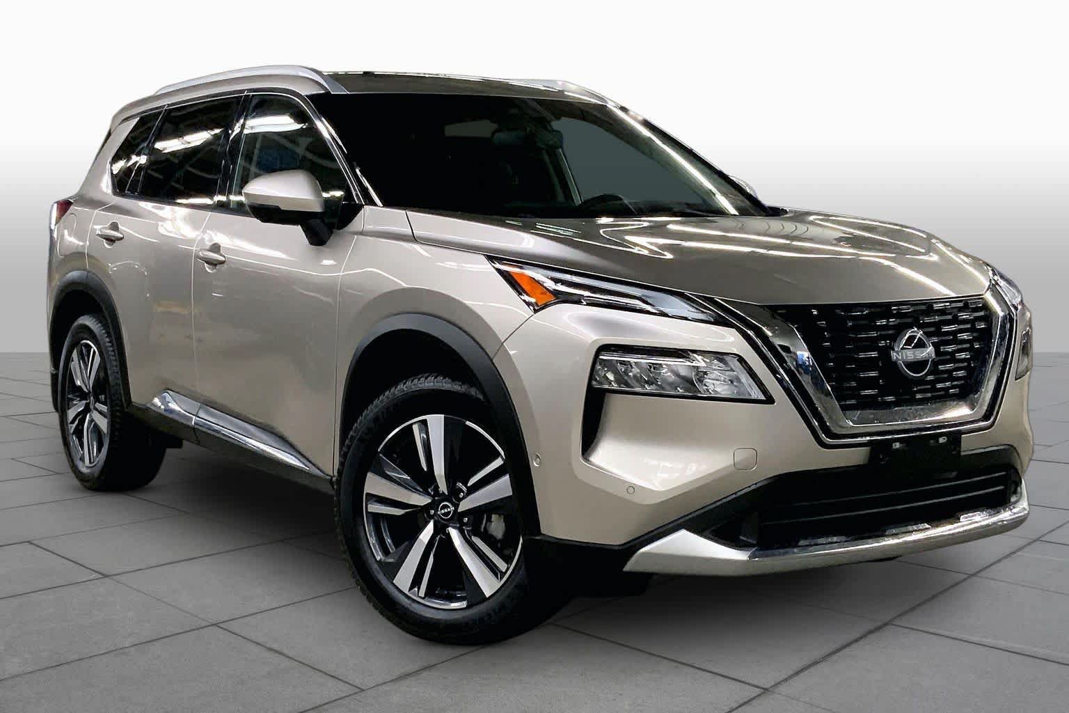 Used 2023 Nissan Rogue Platinum w/ Platinum Premium Package AWD/4WD image 3