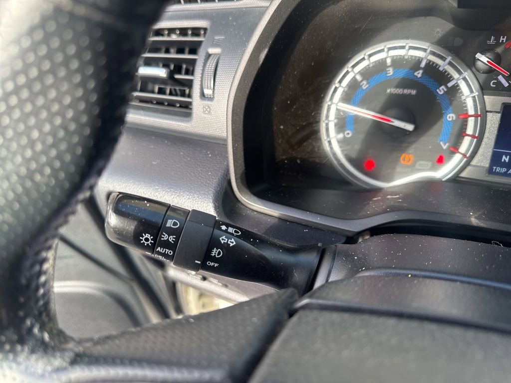 Used 2016 Toyota 4Runner Limited image 19