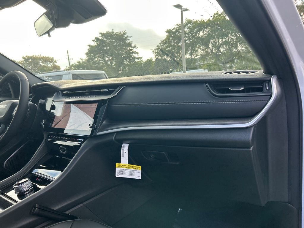 New 2026 Jeep Grand Cherokee Limited image 25