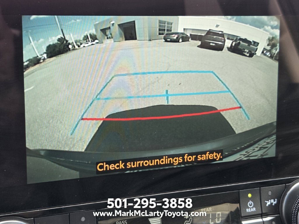 Used 2026 Toyota Highlander XLE AWD/4WD image 22
