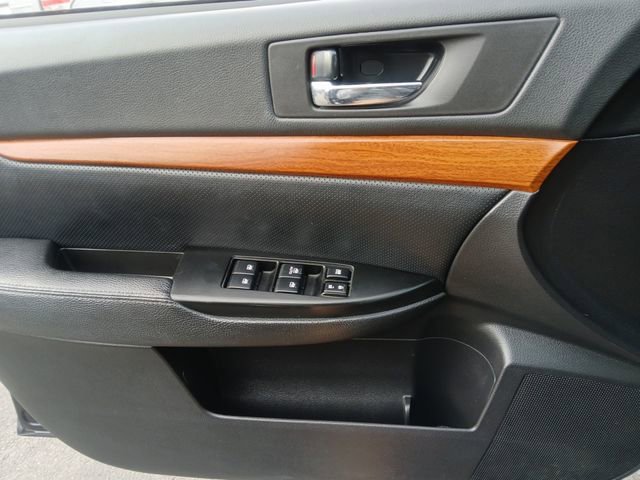 Used 2013 Subaru Outback 3.6R Limited image 17