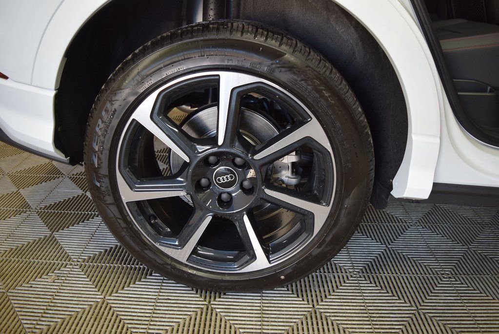 New 2025 Audi Q3 2.0T Premium Plus image 11