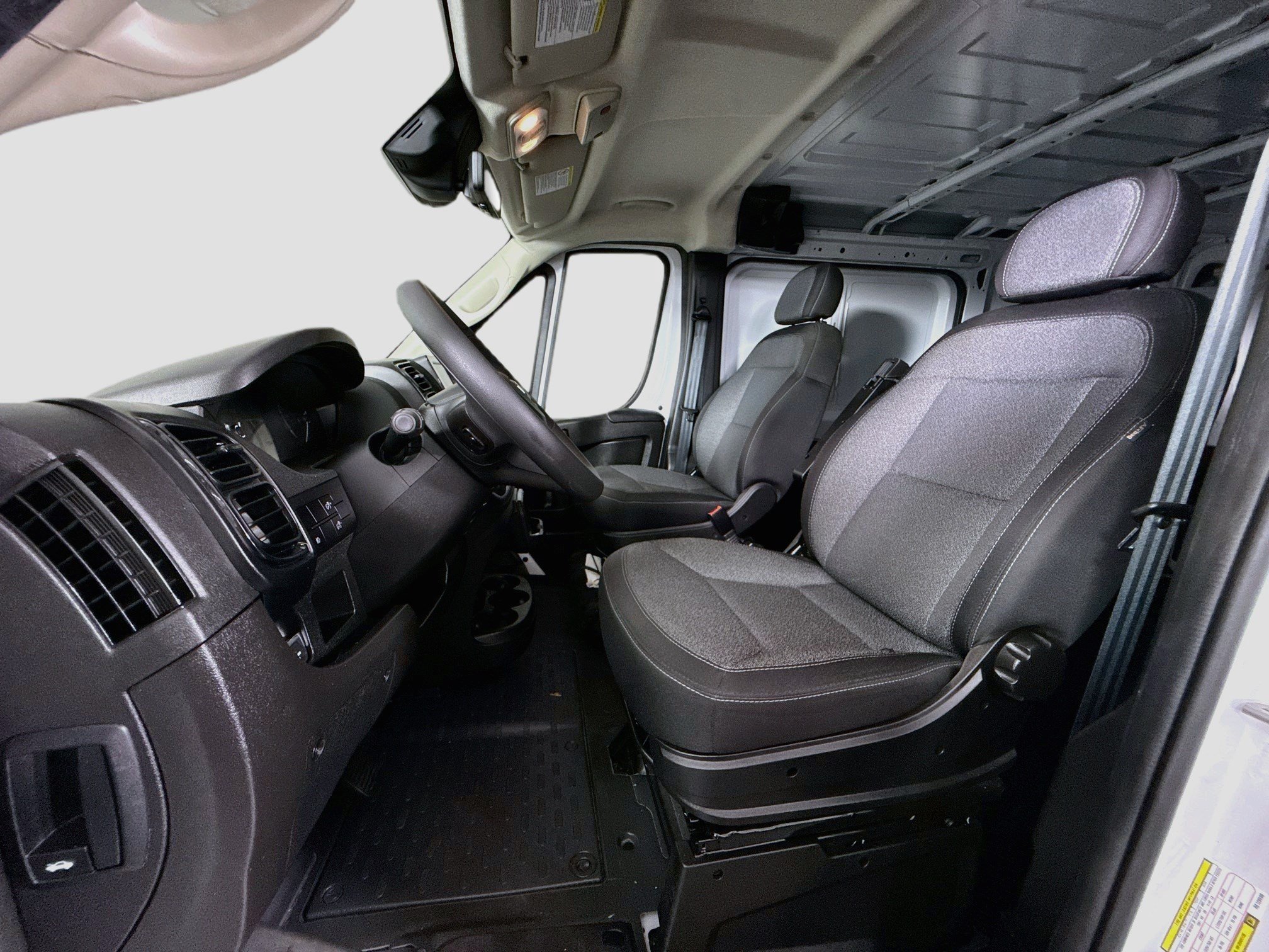 Used 2024 RAM ProMaster 1500 w/ Safety Group FWD image 22