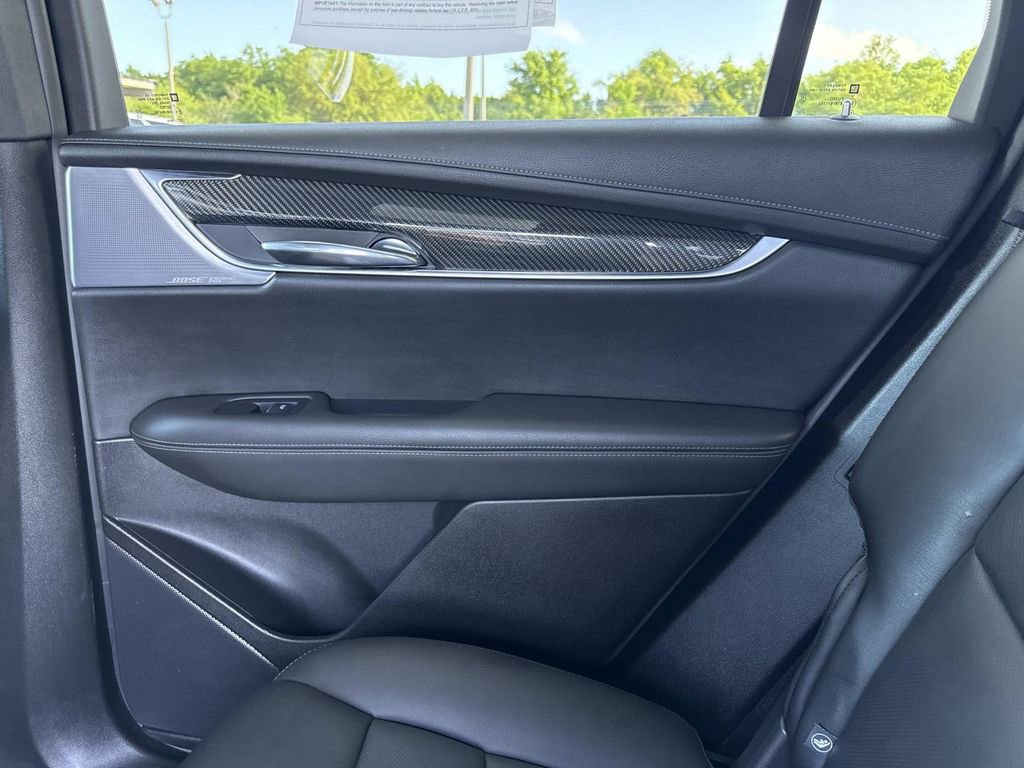 Certified 2024 Cadillac XT6 Sport w/ Technology Package AWD/4WD image 15
