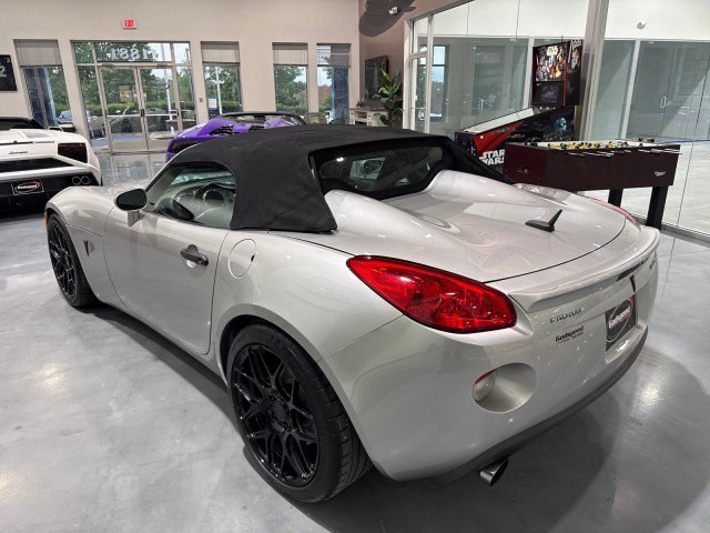 Used 2009 Pontiac Solstice GXP w/ Premium Package RWD image 50