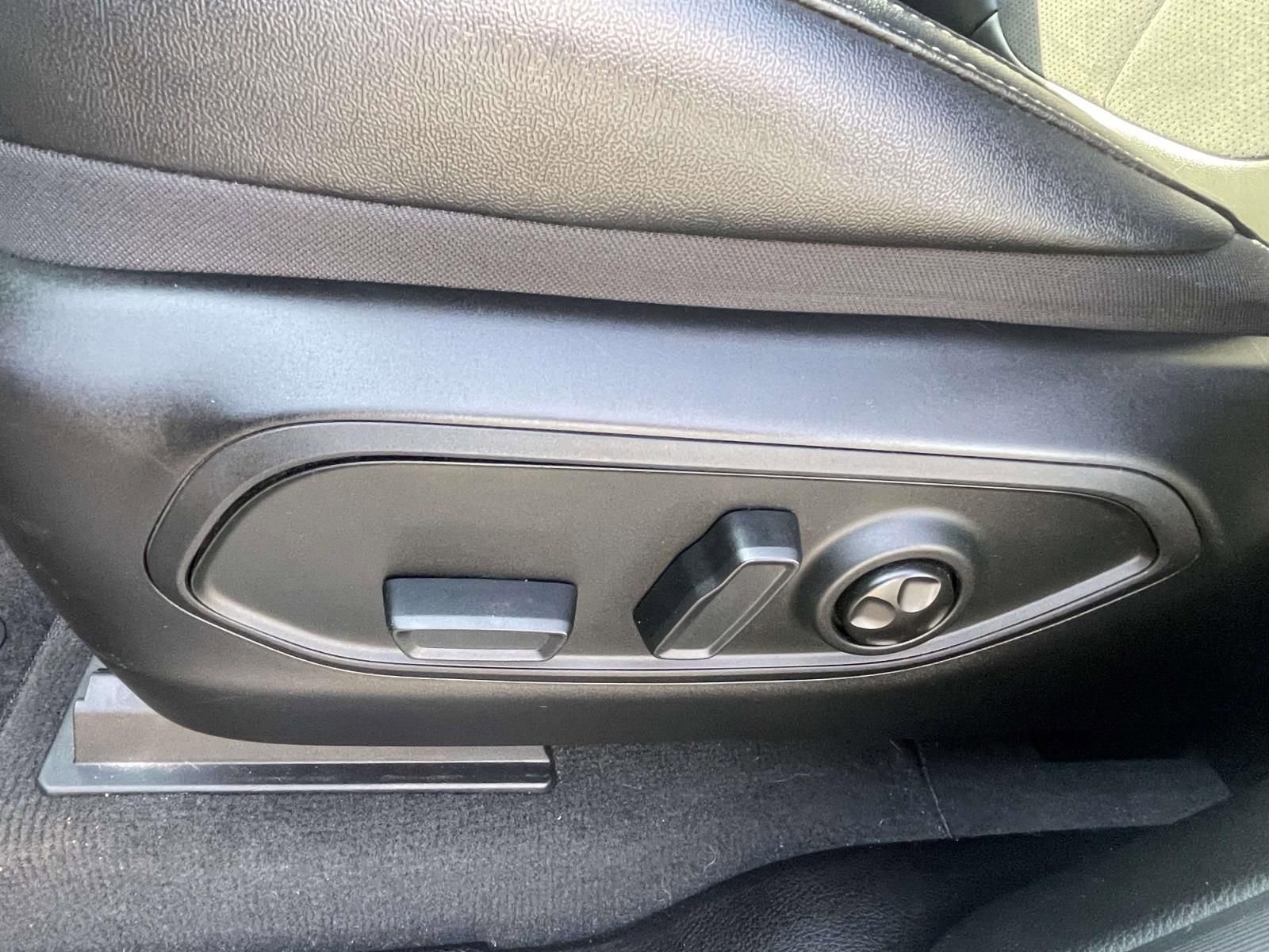 Used 2024 Jeep Grand Cherokee Altitude image 15