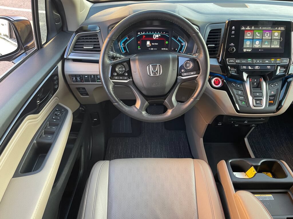Used 2021 Honda Odyssey Elite image 2