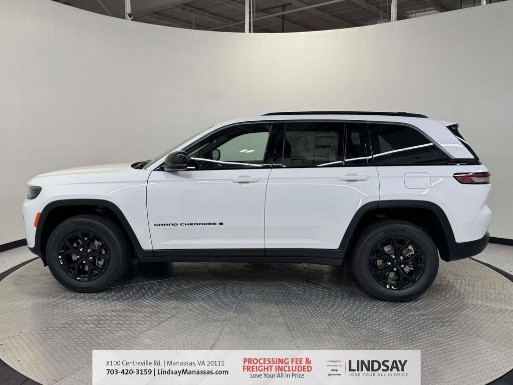 New 2026 Jeep Grand Cherokee Altitude AWD/4WD image 5