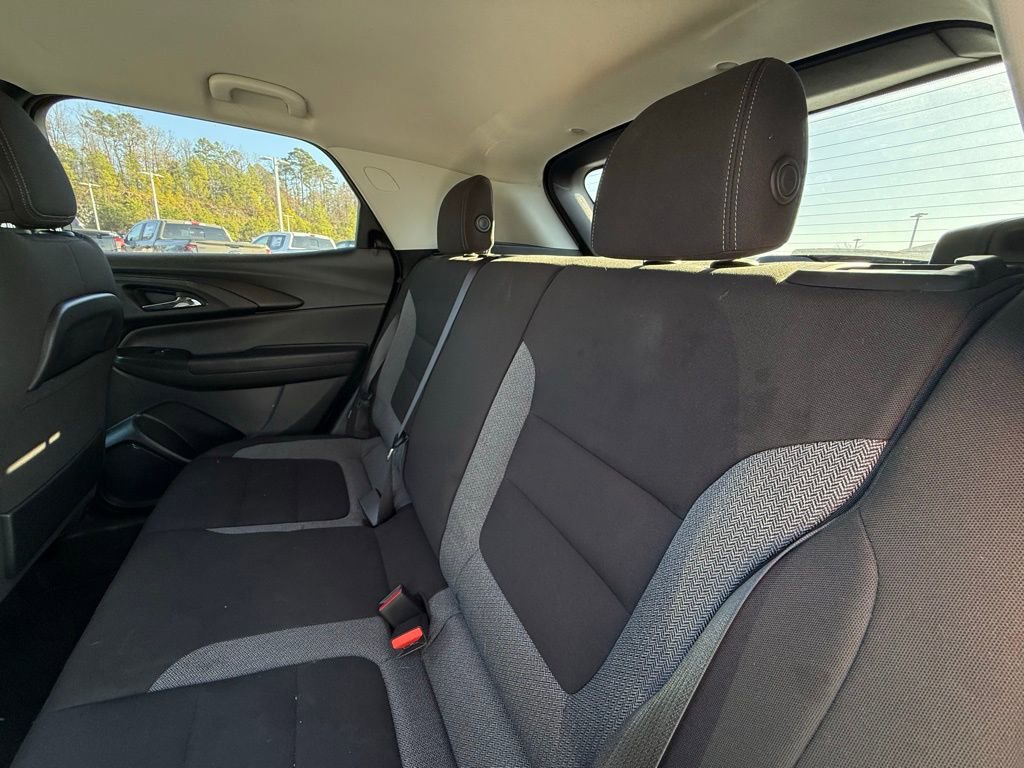 Used 2025 Chevrolet TrailBlazer LT image 27