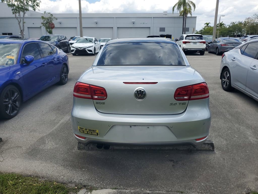 Used 2012 Volkswagen Eos FWD image 7