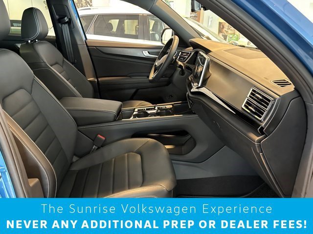 New 2024 Volkswagen Atlas Cross Sport SEL R-Line image 21