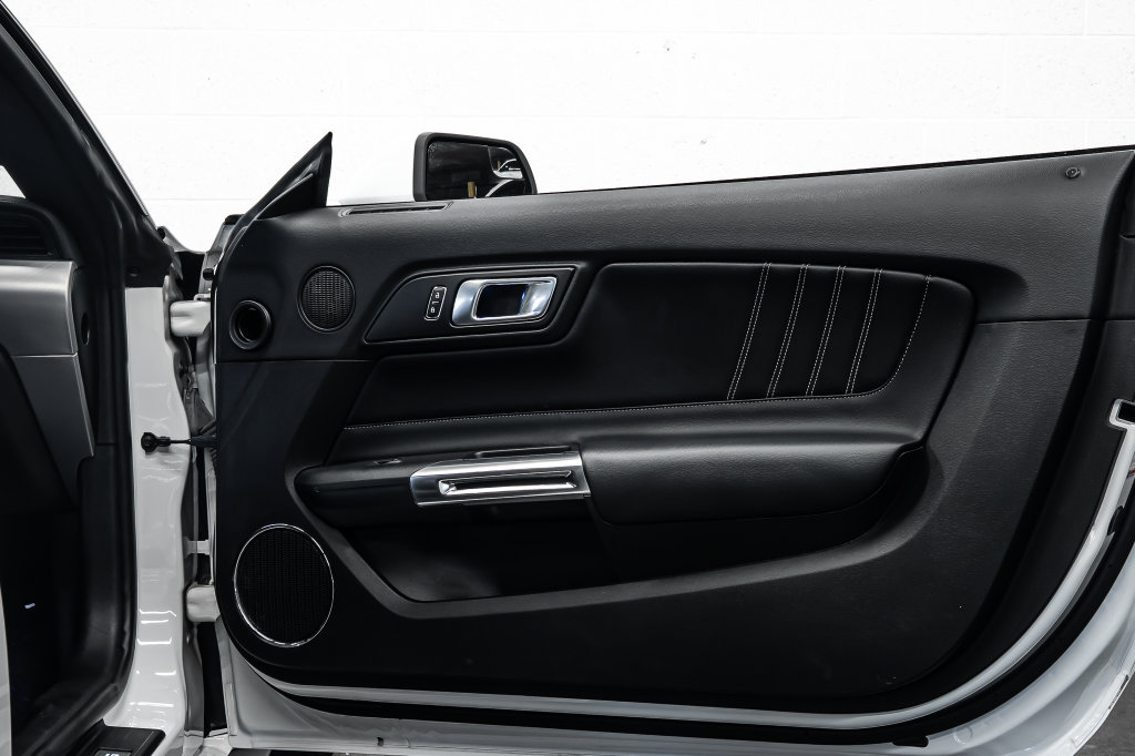 Used 2020 Ford Mustang Premium RWD image 18