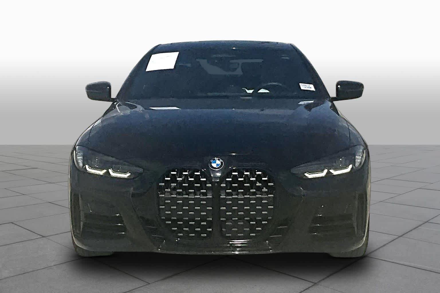 Used 2024 BMW M440i Coupe RWD image 3