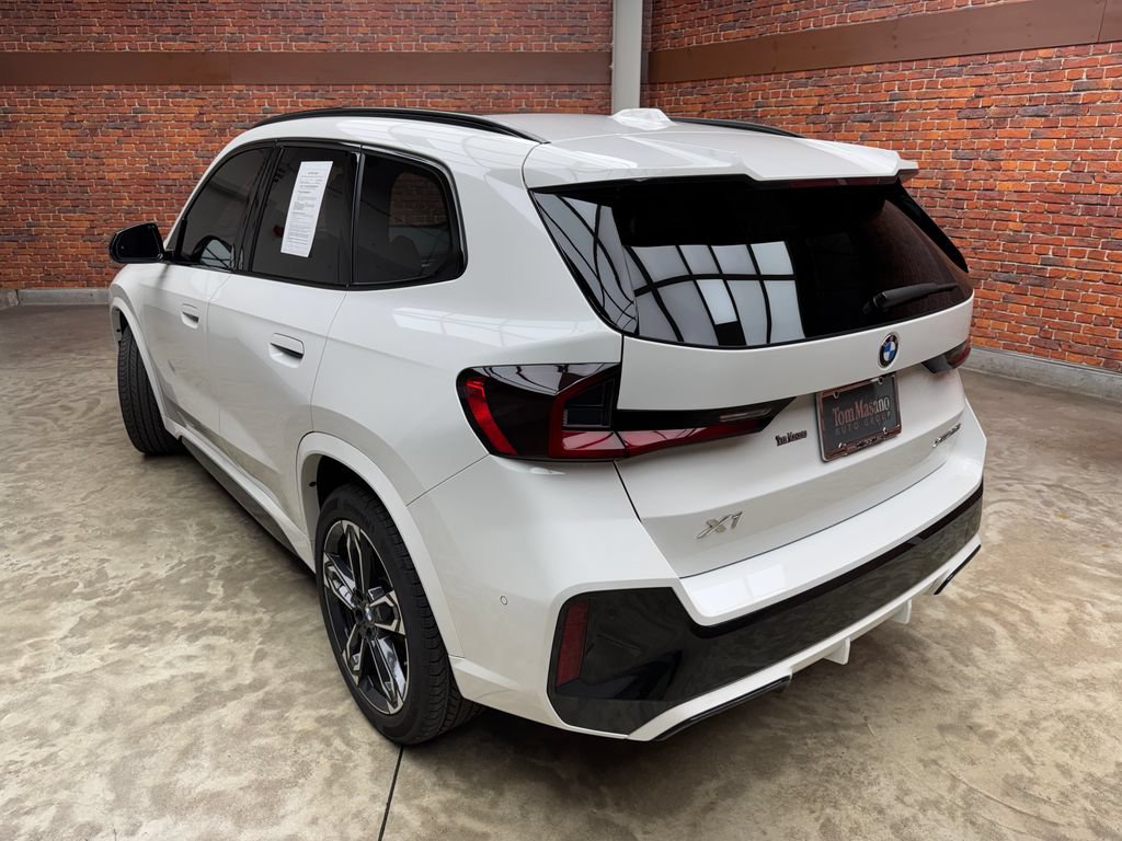 Used 2026 BMW X1 xDrive28i w/ Technology Package AWD/4WD image 2