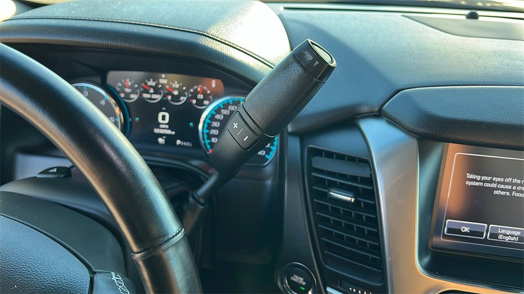 Used 2018 Chevrolet Suburban Premier image 12