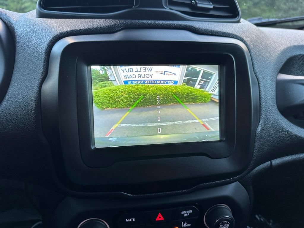 Used 2021 Jeep Renegade Sport w/ Sport Appearance Group AWD/4WD image 13