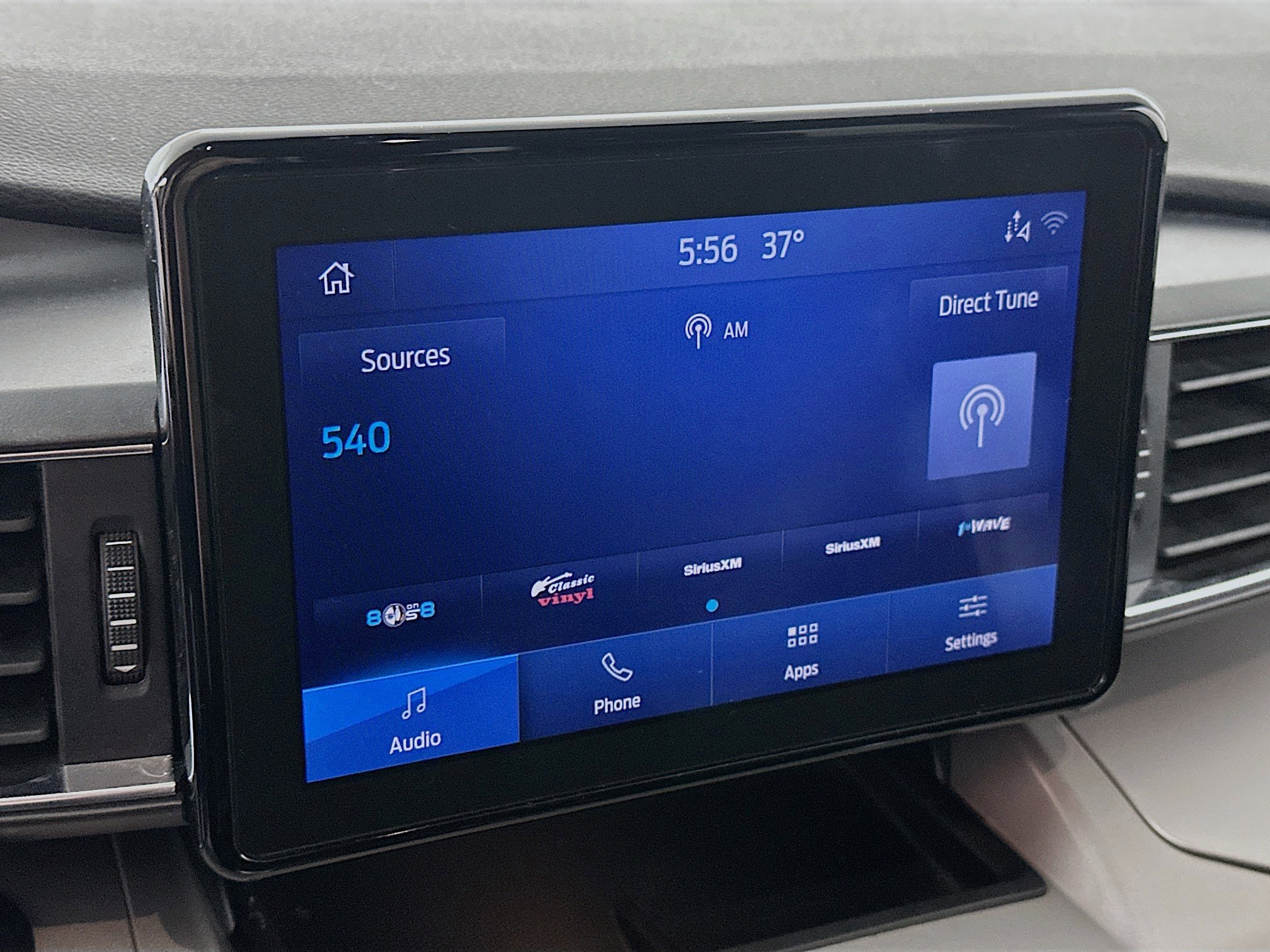 Used 2023 Ford Explorer XLT w/ Equipment Group 202A image 21