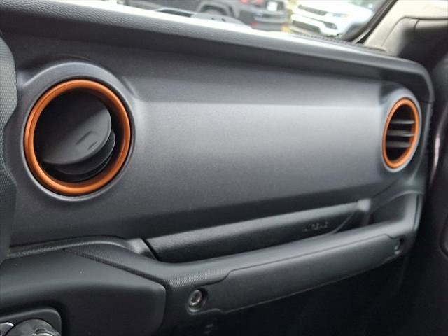 Certified 2021 Jeep Gladiator Mojave image 31