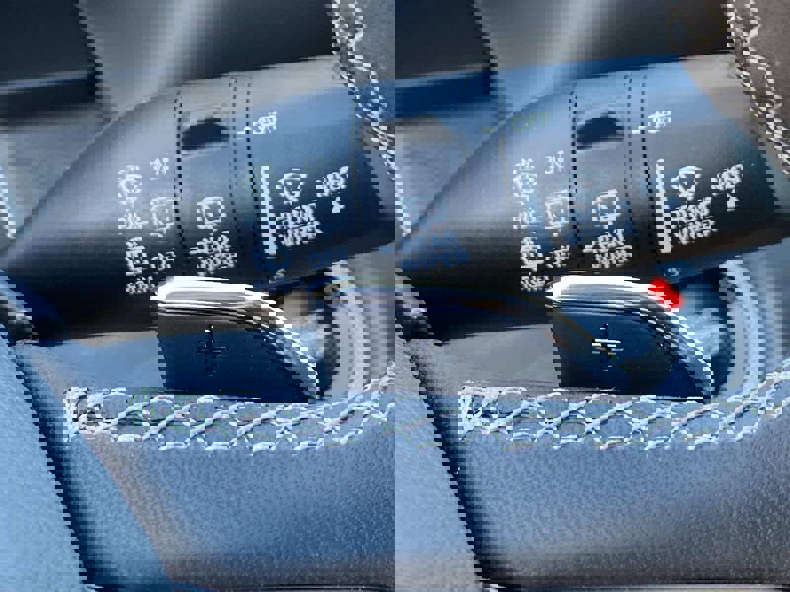 Used 2025 Jeep Grand Cherokee L Limited w/ Trailer Tow Package image 22