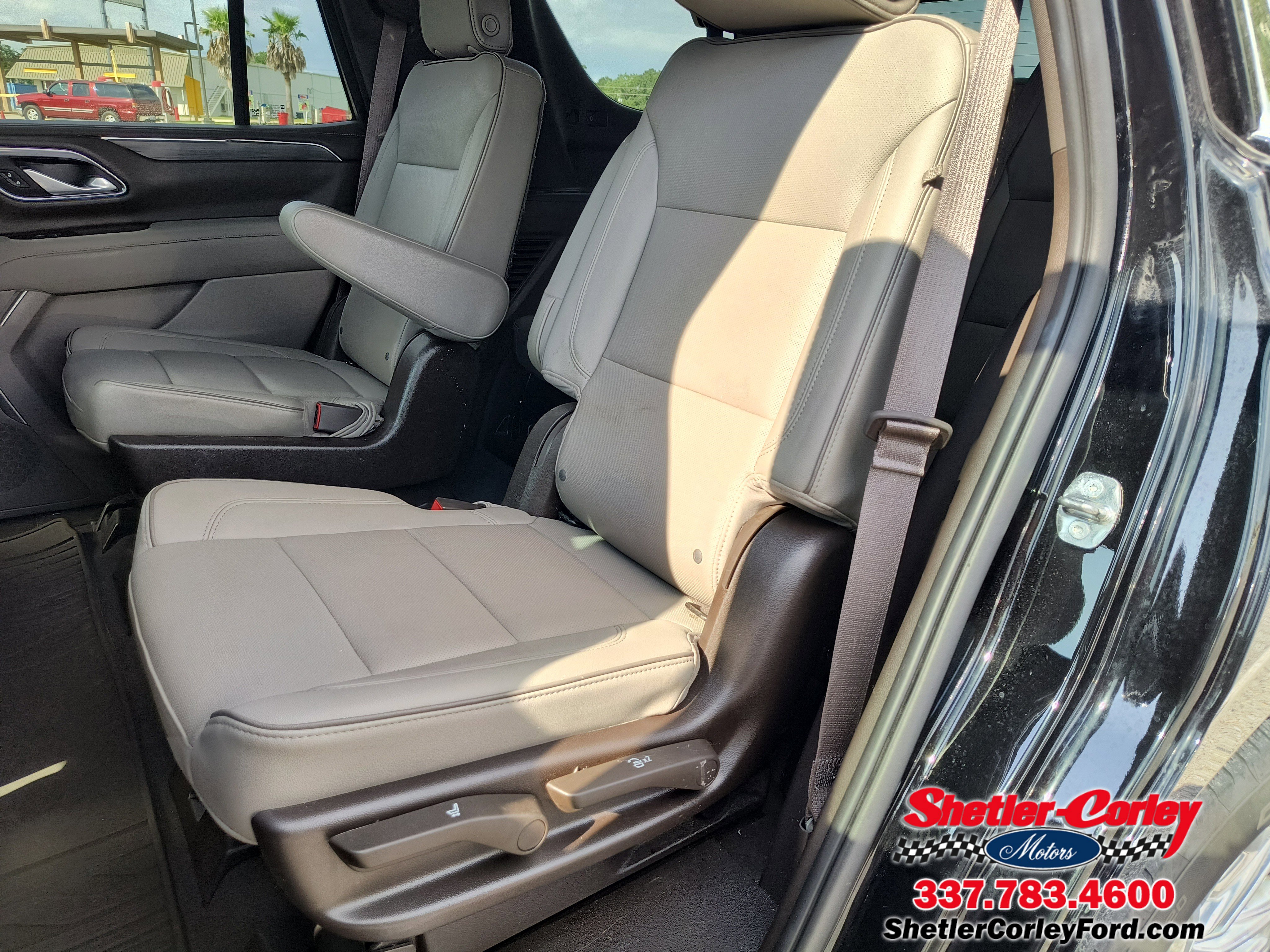 Used 2022 GMC Yukon SLT w/ SLT Luxury Package image 26