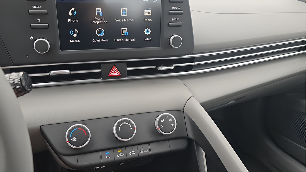 New 2026 Hyundai Elantra SE FWD image 21