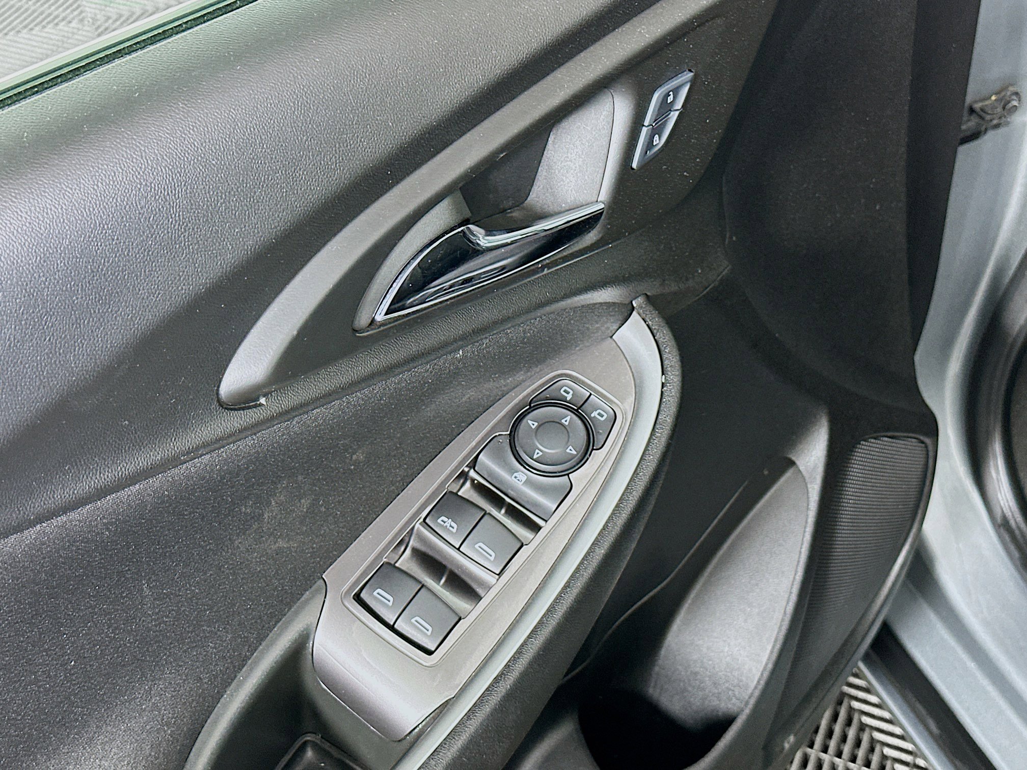 Used 2024 Chevrolet Malibu LT FWD image 15