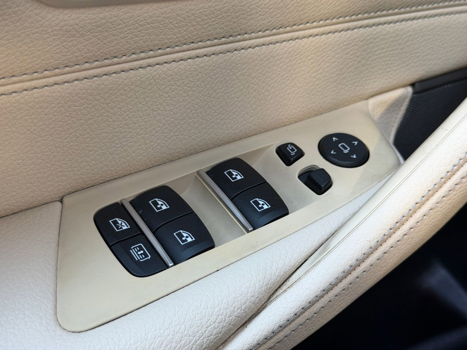 Used 2019 BMW 530i w/ Executive Package image 23