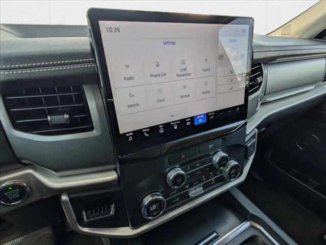 Used 2023 Ford Expedition XLT image 13