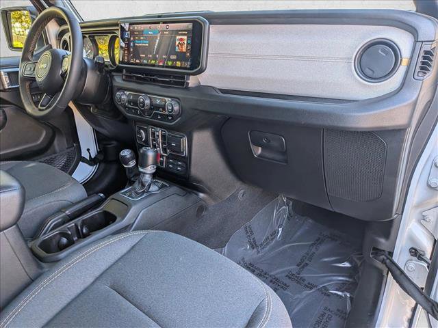Used 2024 Jeep Wrangler Willys image 20