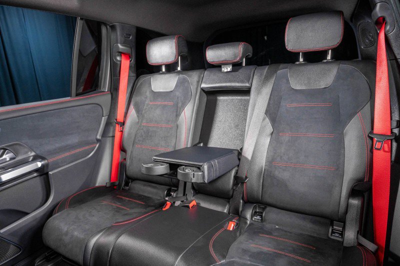 Certified 2025 Mercedes-Benz GLB 35 AMG 4MATIC image 16