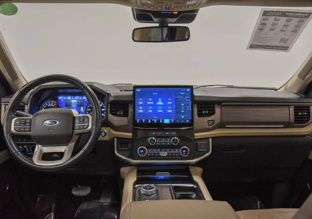 Used 2024 Ford Expedition Limited AWD/4WD image 14