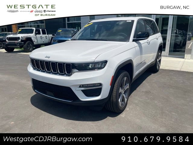 New 2024 Jeep Grand Cherokee Limited w/ Black Appearance Package image 4