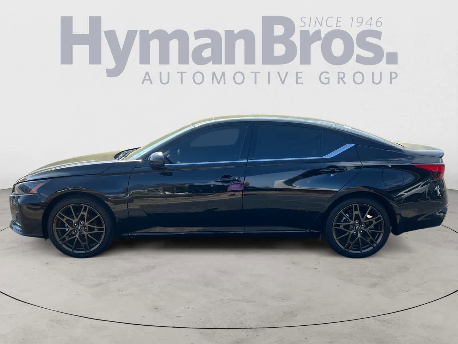 Certified 2025 Nissan Altima 2.5 SR w/ SR Premium Package FWD image 7