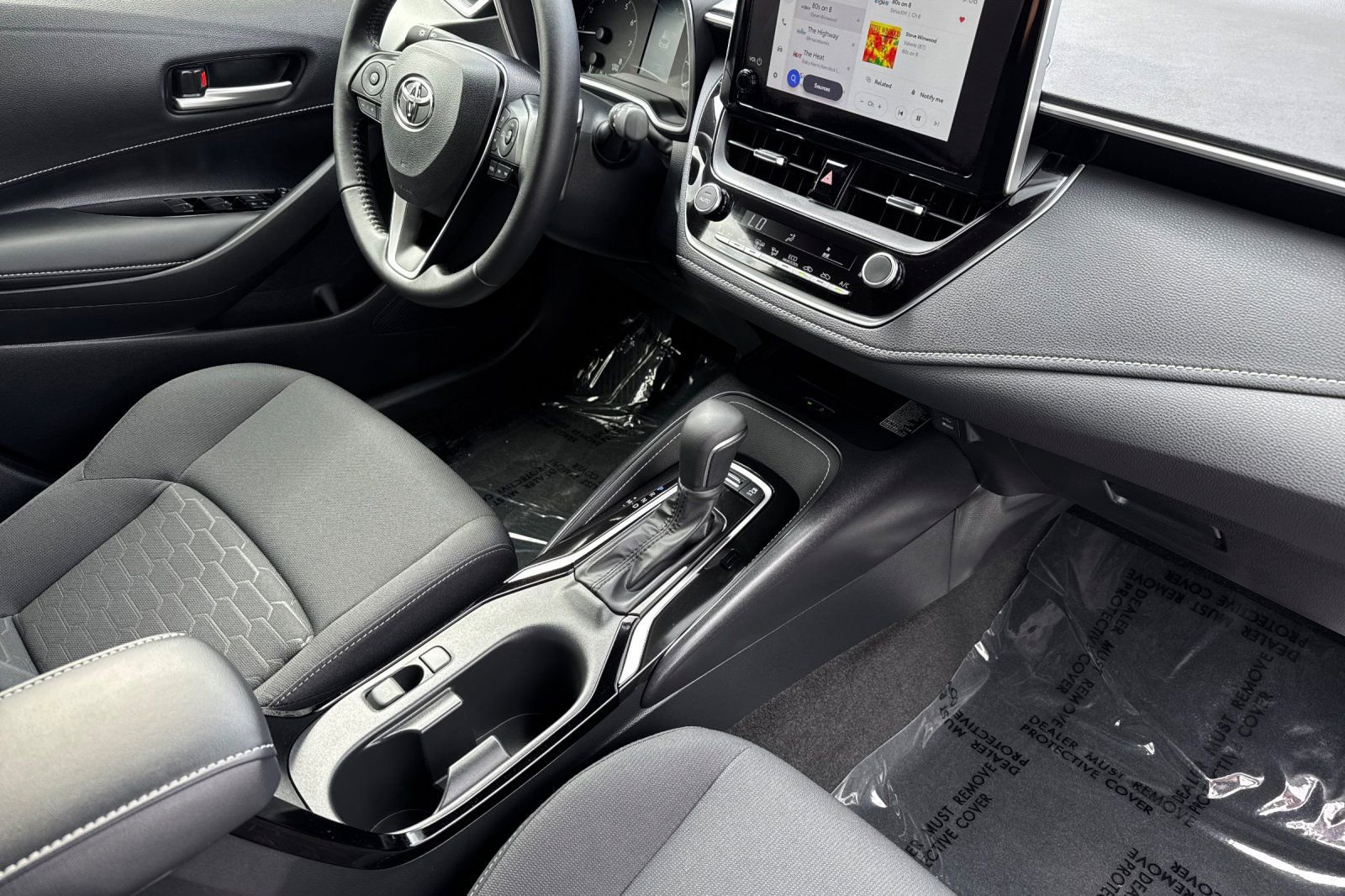 Used 2026 Toyota Corolla SE FWD image 15